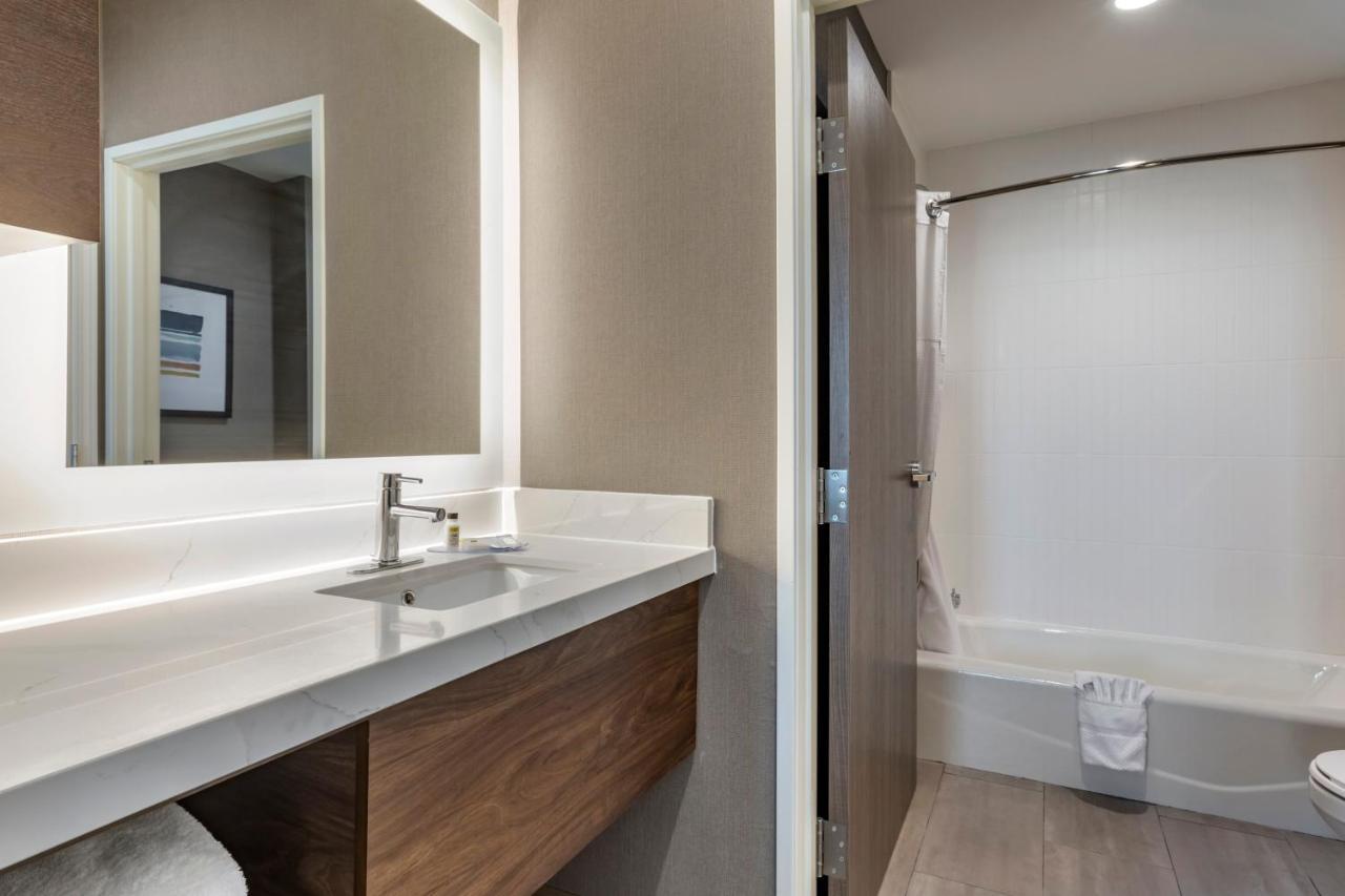 Hotel Staybridge Near Epic By Ihg Grand Prairie
