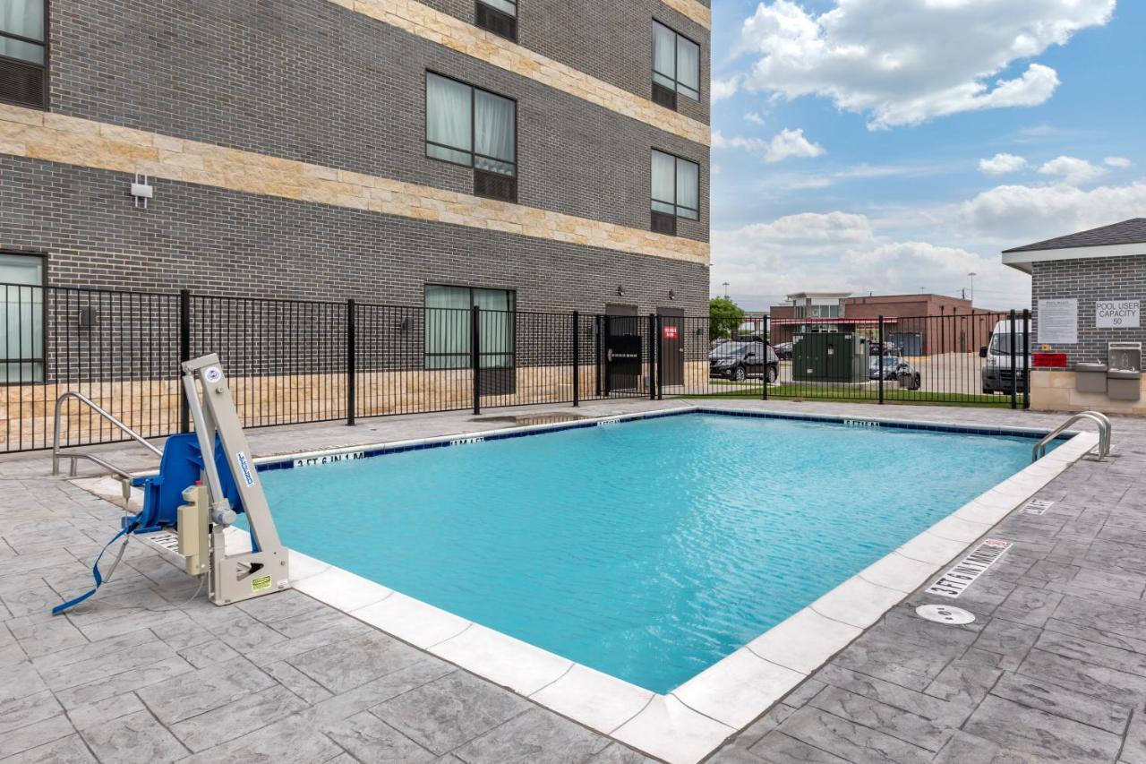 Staybridge Near Epic By Ihg