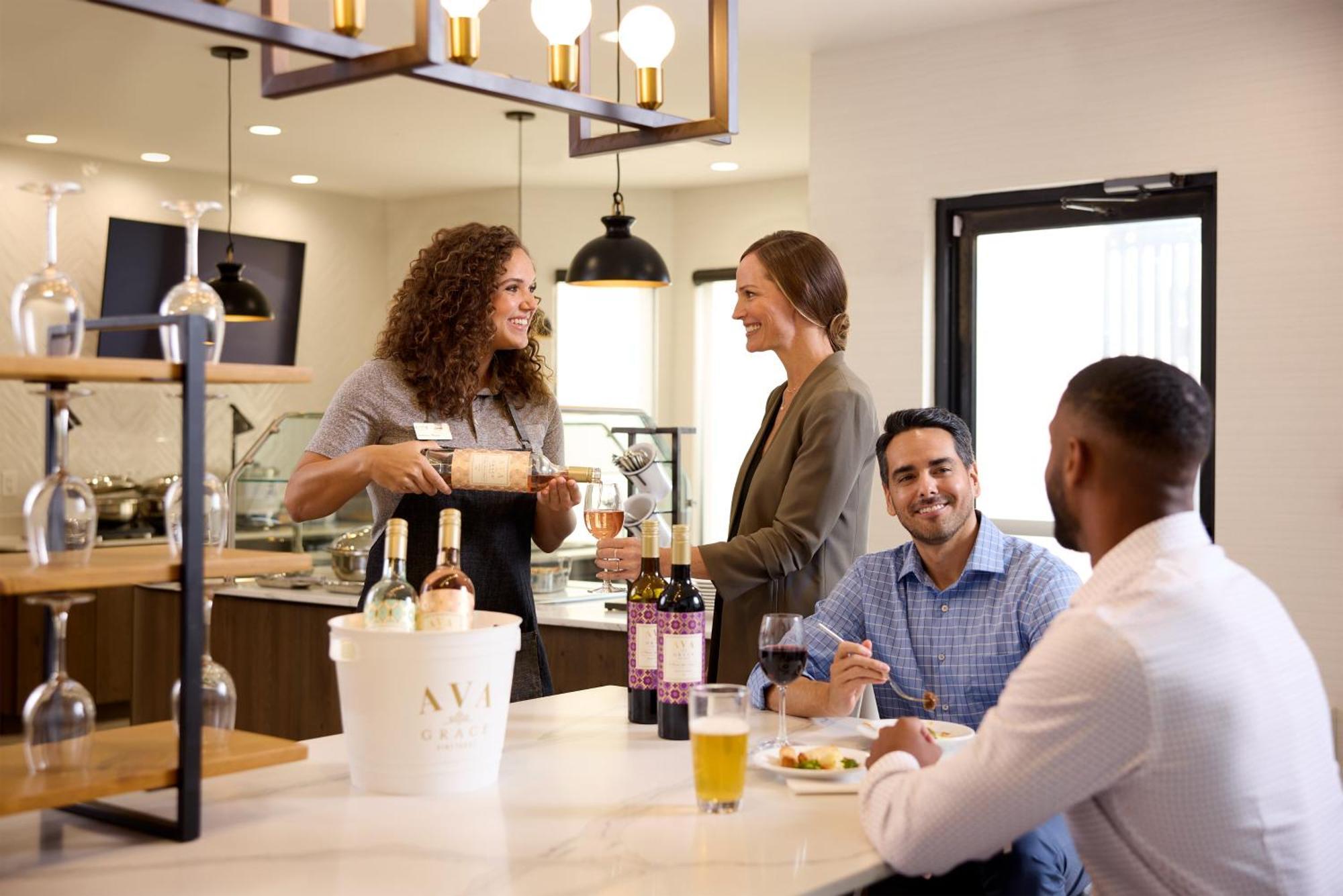 Hotel Staybridge Near Epic By Ihg